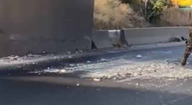 إنهيار جزء من جسر يربط مسلكي الاوتوستراد بين الهري وشكا ولا أضرار