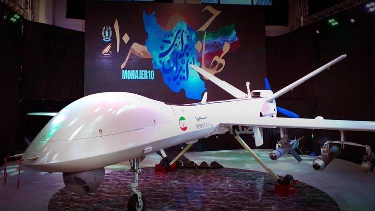 طهران تكشف عن "مهاجر 10"