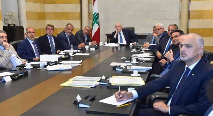 كلّفت كهرباء لبنان بجباية المستحقات من مخيّمات النازحين
اللجنة الوزاريّة أرجأت البحث في إمكان فتح الاعتمادات للفيول
وتركت لفياض حريّة التصرّف بالباخرة مع رفع المسؤوليّة عنها