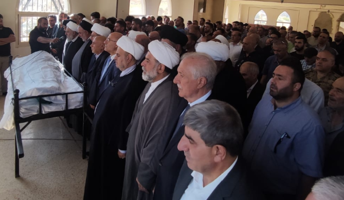 الصحافة اللبنانيّة والعربيّة شيّعت طلال سلمان في شمسطار
أحمد سلمان: ستبقى حياً في كلّ ما يشبهك ويشبه ناسك