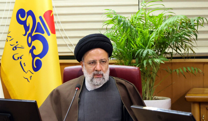 الرئيس الايراني افتتح المرحلة الاخيرة من مشروع

تطوير اكبر حقل غاز في العالم :56 مليون متر مكعب