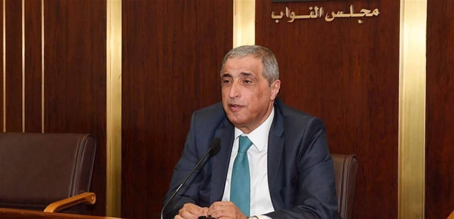 هاشم: للعودة إلى منطق التفاهم وعدم إقحام لبنان في لعبة الخارج