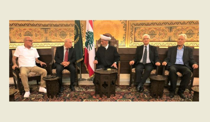 زار مُستشفى "المقاصد" متضامناً
دريان عرض أوضاع الفلسطينيين
مع "الجبهة الديموقراطيّة"