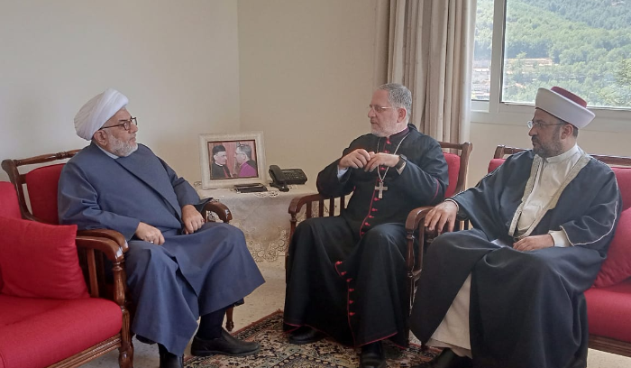 وفد "تجمّع العلماء" زار المطران عون:
لا حاجة لوصاية خارجيّة لانتخاب رئيس