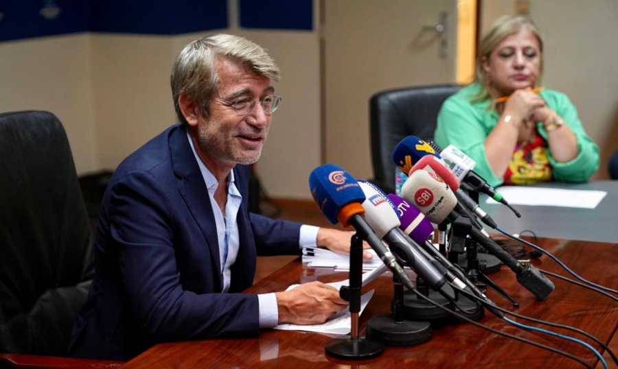 كثرة الطباخين "شوشطت طبخة باخرة الفيول
فياض يتوقع عتمة شاملة في فصل الخريف