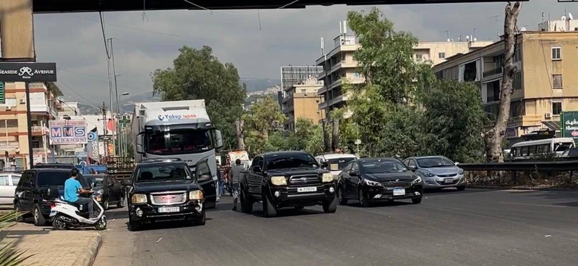 مخابرات الجيش توقف شاحنة
مشبوهة على أتوستراد الدورة