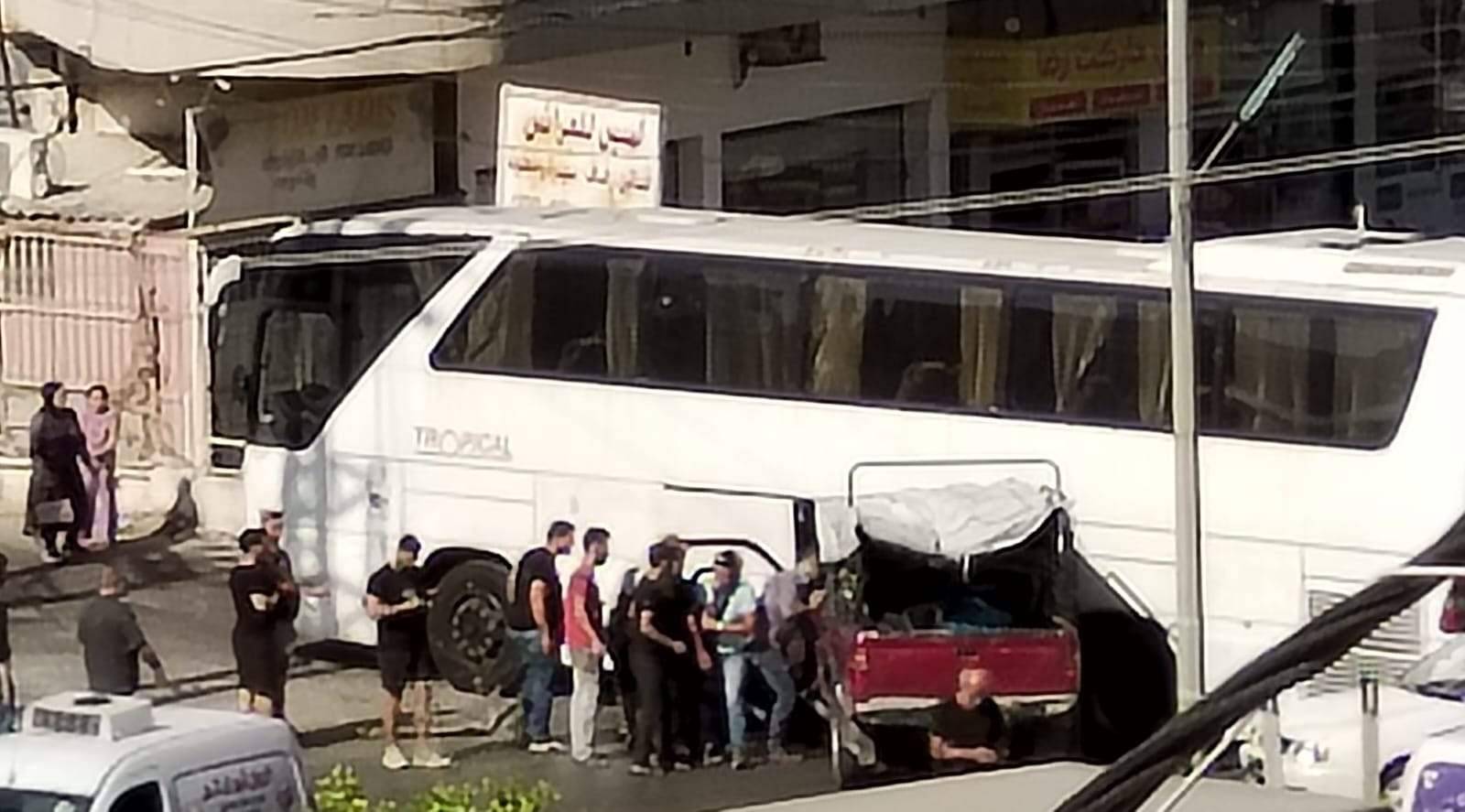 اصابات في حادث سير على أوتوستراد الزهراني - النبطية