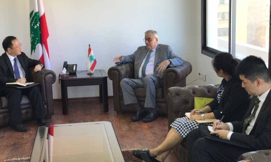 بو حبيب من جامعة الدول العربيّة: مصمّمون على تحمّل مسؤوليّتنا
وقضيّة النازحين تهدّد أمن لبنان والبلدان المُضيفة