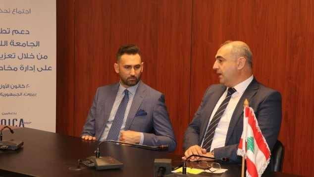 زار الإدارة المركزيّة لـ "اللبنانيّة"
جنبلاط: نتفهّم مطالبها
وسنسعى مع المعنيين للمساعدة
