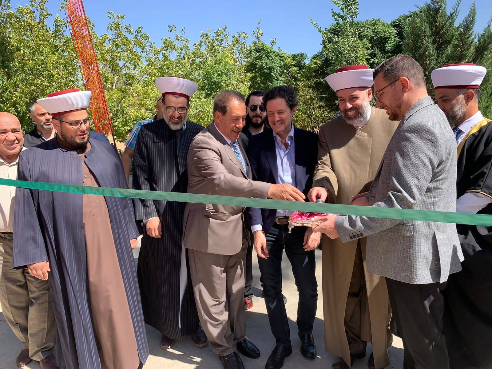 قنصل لبنان الفخري يكرم وزير الإعلام