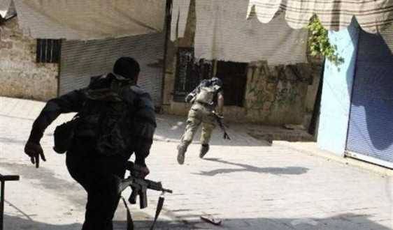 إشتباكات عين الحلوة تحتدم وتطال مركزاً للجيش
قيادة الجيش : خمسة جرحى أحدهم في حالة حرجة