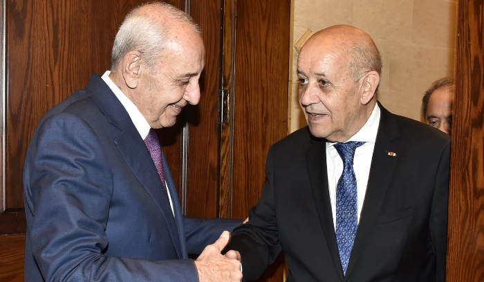 للمرّة الثالثة... لودريان في بيروت: آمل أن تكون مُبادرة بري بداية مسار الحلّ
السفارة الفرنسيّة: سيُؤكد ضرورة الخروج من الأفق السياسي المسدود
