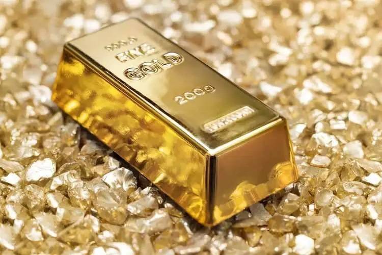 إنخفاض اسعار الذهب إلى أدنى مستوياتها في أسبوعين