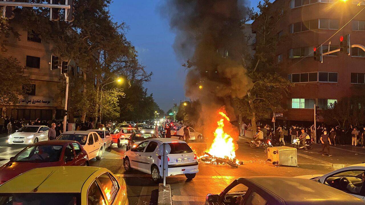 إيران تعتقل 24 شخصا يحرضّون على العنف وأعمال الشغب