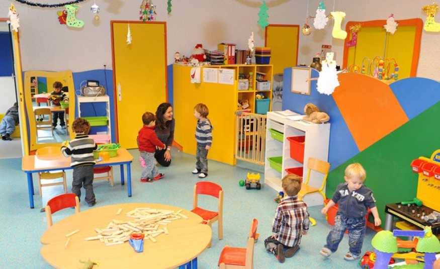 للحضانة معايير لا يُمكن التهاون بها... والصحّة النفسيّة تُبنى في مرحلة ما قبل "الروضة"
نقيبة أصحاب دور الحضانة لـ "الديار": هذه هي المواصفات الآمنة للحضانة الواجب على الأهل اختيارها لأولادهم