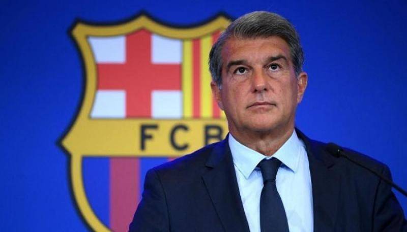 الليغا تصدم برشلونة مرة جديدة... الدوري الإسباني يقر خفض جديد لرواتب اللاعبين