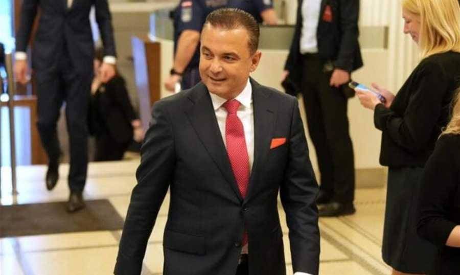 لبناني الأصل وزيراً للصحة في لاتفيا