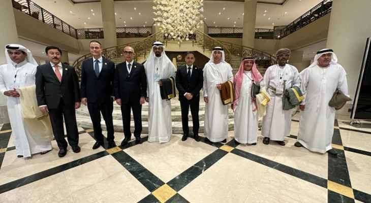 منصوري شارك في اجتماعات صندوق النقد العربي لحكام

ومحافظي المصارف العربية في الجزائر