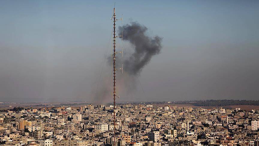 قصف "إسرائيلي" على حدود قطاع غزة... وإصابة 12 فلسطينياً