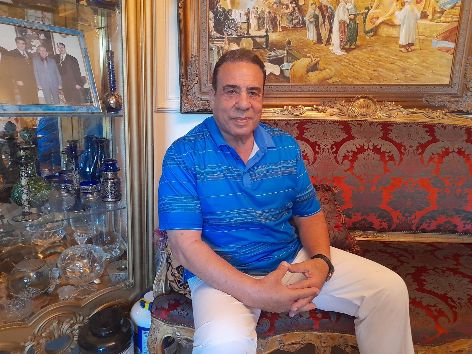 محمد المولى بطل وفنان عالمي.. عاد من "الموت" ورفع "السيارات" فتصدر الصحف العالمية