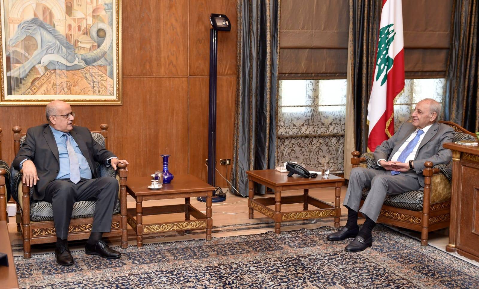 بري تلقّى برقية تهنئة بالمولد النبوي والتقى زواراً
السيسي: للعمل من أجل تقدّم ورفاهية شعوب أمتنا