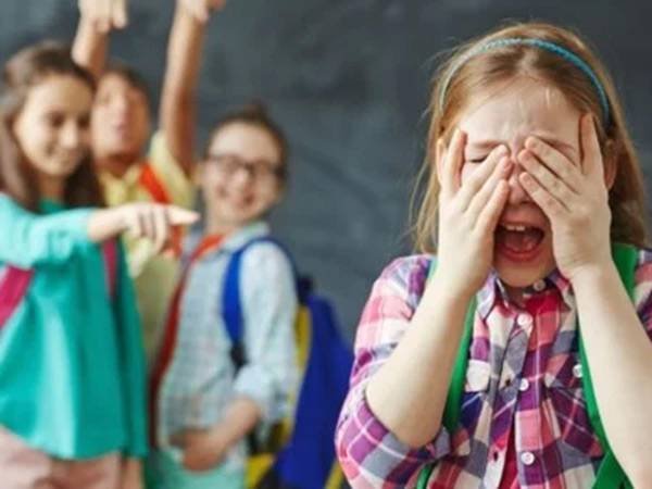 مع بداية العام الدراسي.. كيف نتعامل مع ظاهرة التنمّر؟