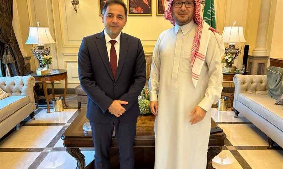 البخاري عرض المستجدات مع منصوري