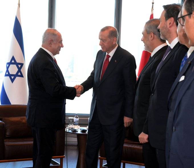 نتنياهو يناقش مع أردوغان 