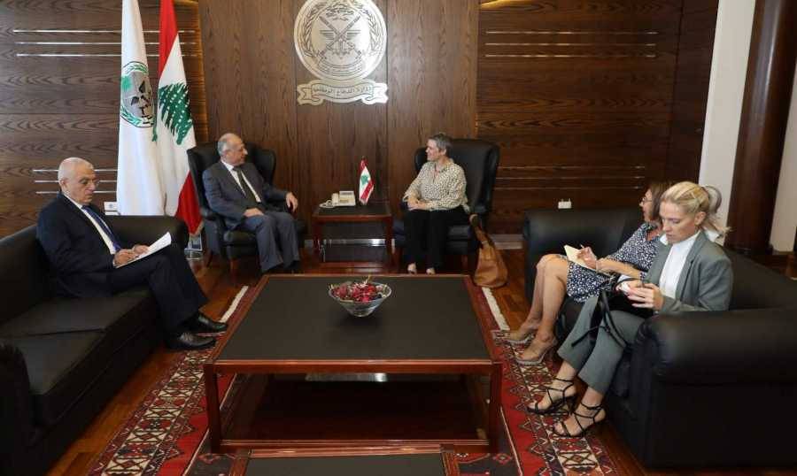 سفيرة الإتحاد الأوروبي زارت سليم والحجار:
لضرورة إجراء الإصلاحات الهيكليّة