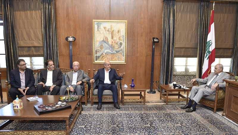 التقى ياسين ومُحافظ مُقاطعة واين في ميشيغان
بري عرض مع وفد "الشعبيّة" أوضاع عين الحلوة