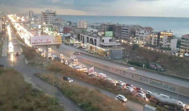 في خلدة... حاول منعهم من سرقة دراجته فوقعت الكارثة