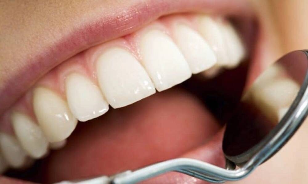 عادات سيئة تدمّر الأسنان