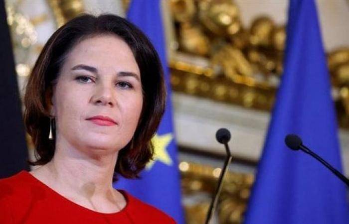 ألمانيا تعترف بتزويد أوكرانيا بمعدات عسكرية شبه معطّلة