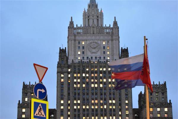 روسيا تفرض حظرا على مسؤولين بريطانيين رفيعي المستوى