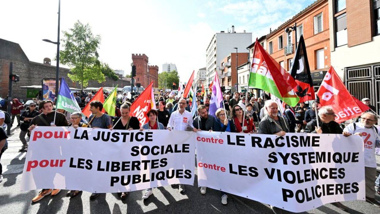 إحتجاجات ضدّ «عنف الشرطة وخطاب الكراهية» في باريس
فرنسا تقرّر سحب سفيرها وجنودها من النيجر