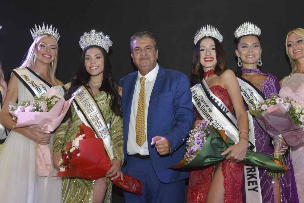 ايلي نحاس يتوج ملكة جمال البرازيل Stela Savino بلقب Miss Tourism Universe 2023