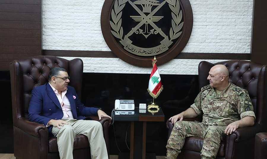 نشاط قائد الجيش