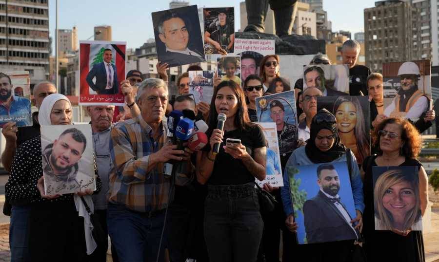 أهالي ضحايا انفجار المرفأ: من غير المقبول أن تضيع قضيتنا في أروقة السياسيين