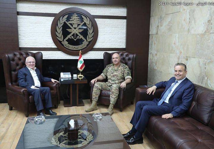 نشاط قائد الجيش
