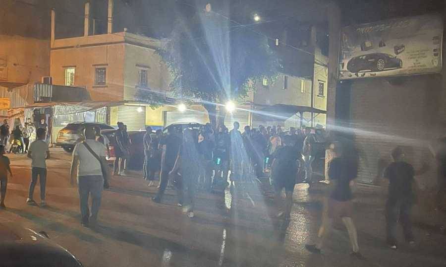 خلاف في الدورة بين سوريين ولبنانيين