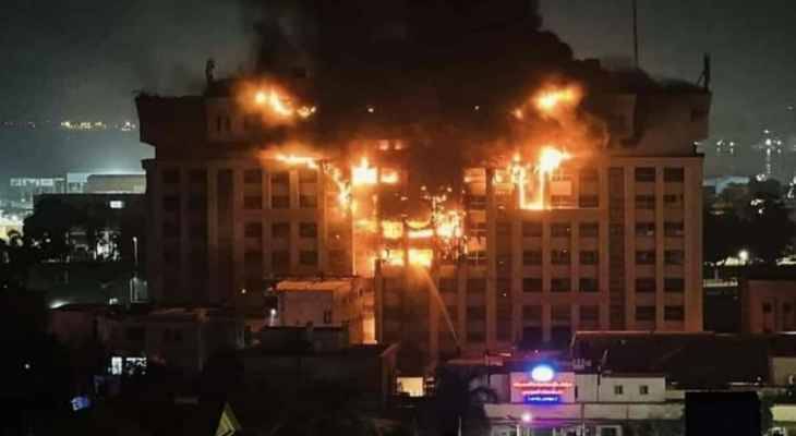 بالفيديو- حريق كبير يلتهم مديرية أمن الإسماعيلية.. وسقوط مصابين