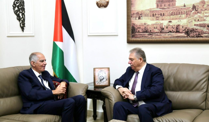 ماغرو: فرنسا مستمرّة بمساعدة اللاجئين
الفلسطينيين والتخفيف من مُعاناتهم