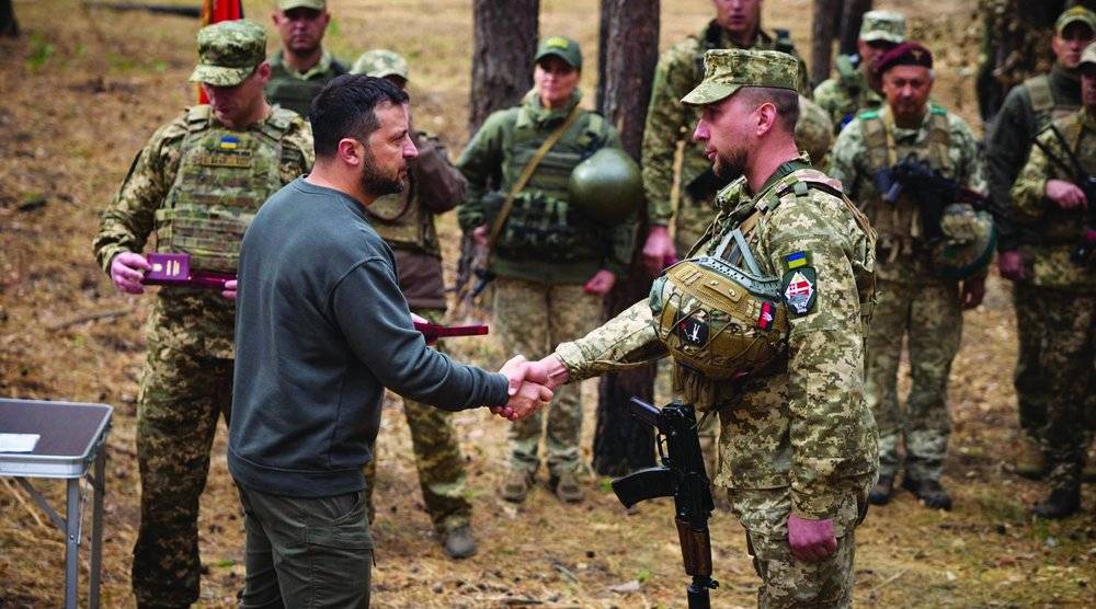 زيلنسكي من غرناطة: تعزيز الدفاع الجوي اولوية... تركيا: اجتماع دولي بشأن أوكرانيا بمشاركة روسيا
