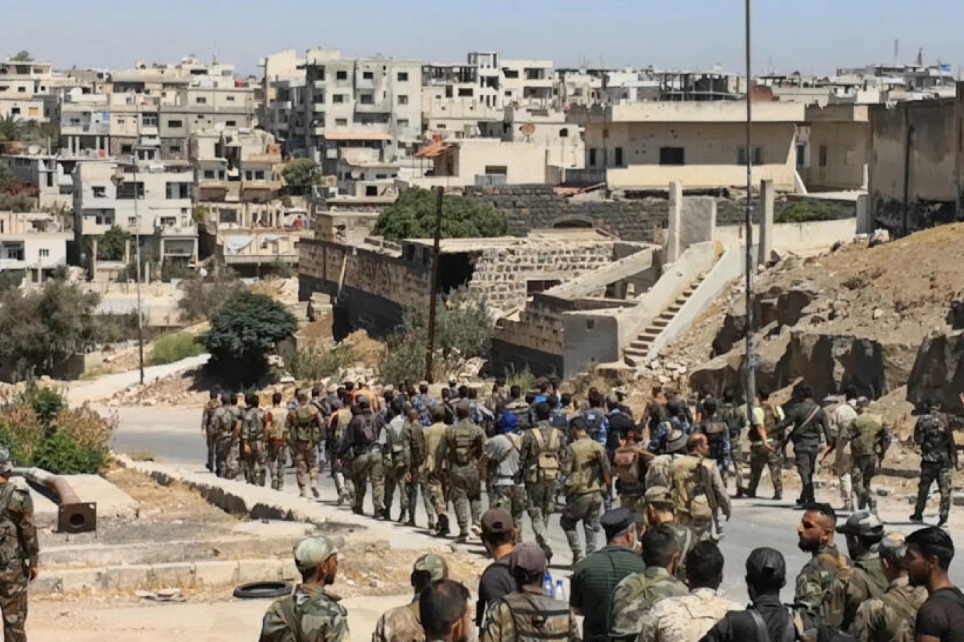 الجيش السوري يقصف مواقع مسلّحين ردّا على هجوم حمص