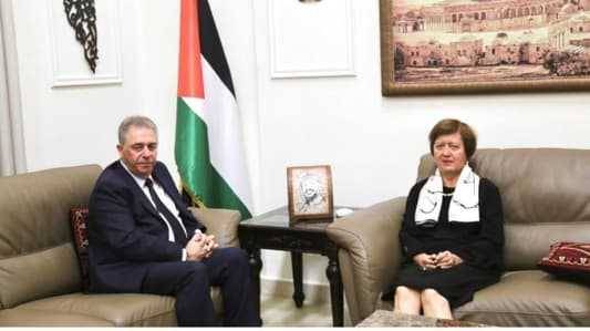 دبور استقبل فرونتسكا وبحثا
في المستجدات في عين الحلوة