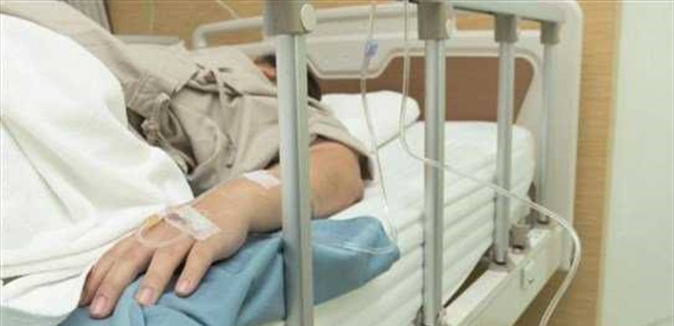 "دخلت المستشفى على رجليّ وخرجت على كرسي".. فنان عربي شهير يكشف حالته الصحية