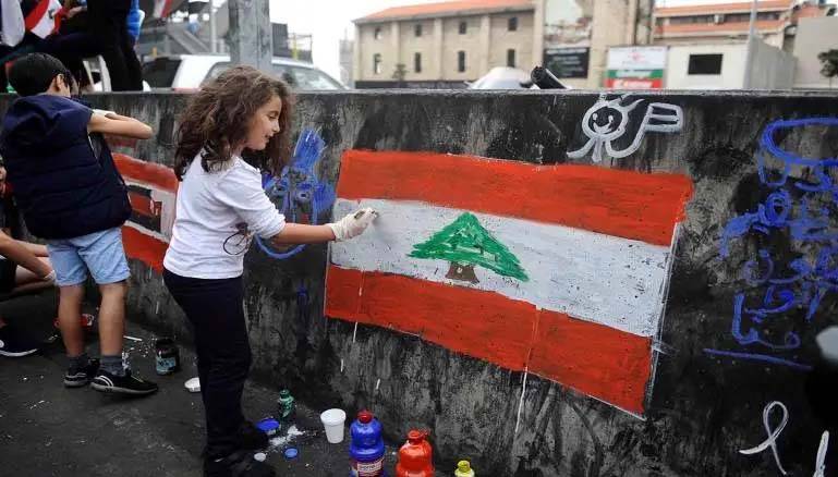 مأزق اللبنانيين والبحث عن الخلاص