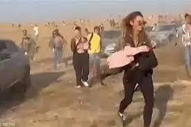 سيارات مهجورة توضح حالة ذعر سادت لدى اجتياح حماس لحفل في النقب