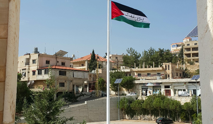 حزب الله" رفع راية فلسطين على تلة عين بورضاي في بعلبك
وفي مقام عباس الموسوي في البقاع