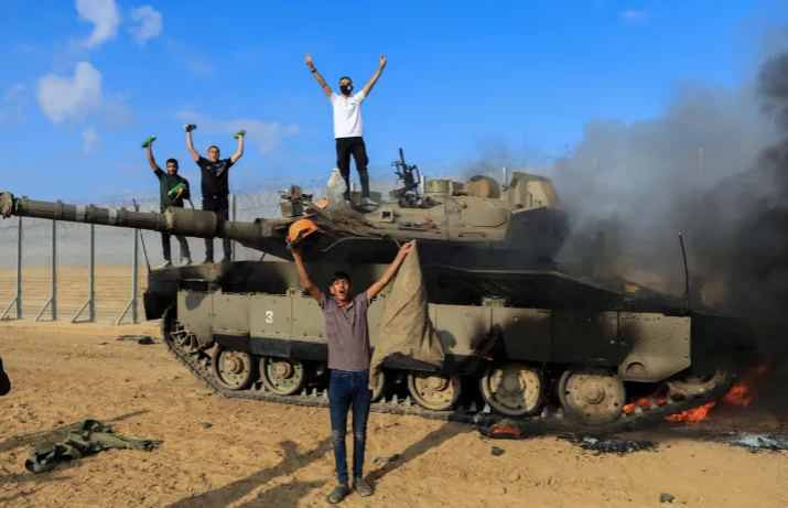 الاتحاد الأروربي يعلن دعمه لأسرائيل... ودعوات عربية للتهدئة